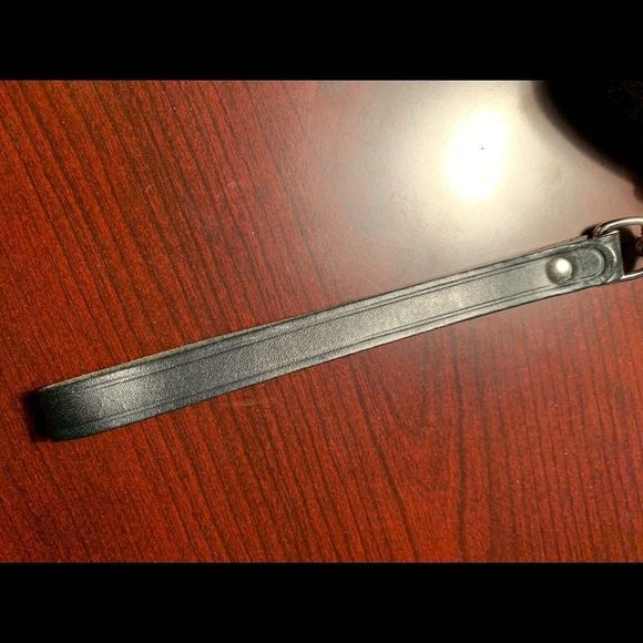 NWOT Autentic Dooney & Bourke Wristlet Max Quilt Collection Style QW20-A1 BLK/Gr - Picture 5 of 6